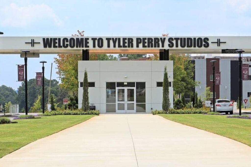 Downtown Atlanta Getaway With Rental Car Option! Exterior photo
